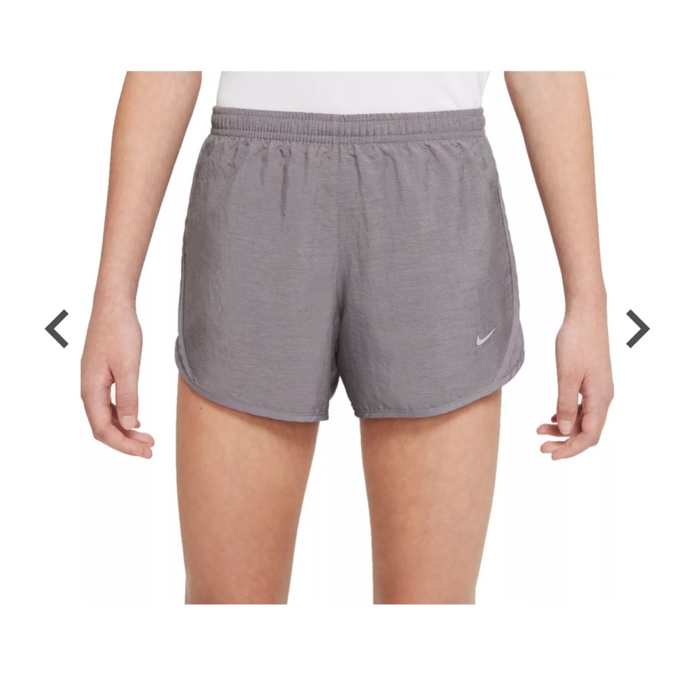 Nike Girls' Dry Tempo Running Shorts. Large